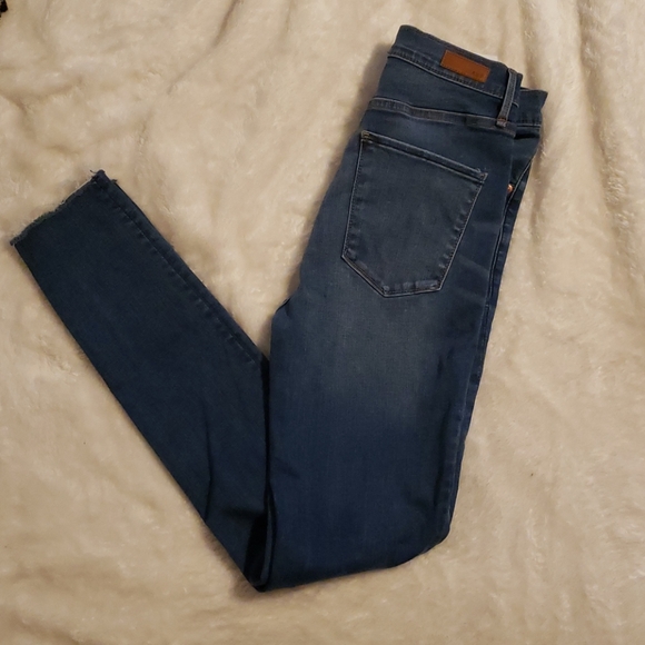 Abercrombie & Fitch Denim - Ultra High Rise Skinny Jeans
